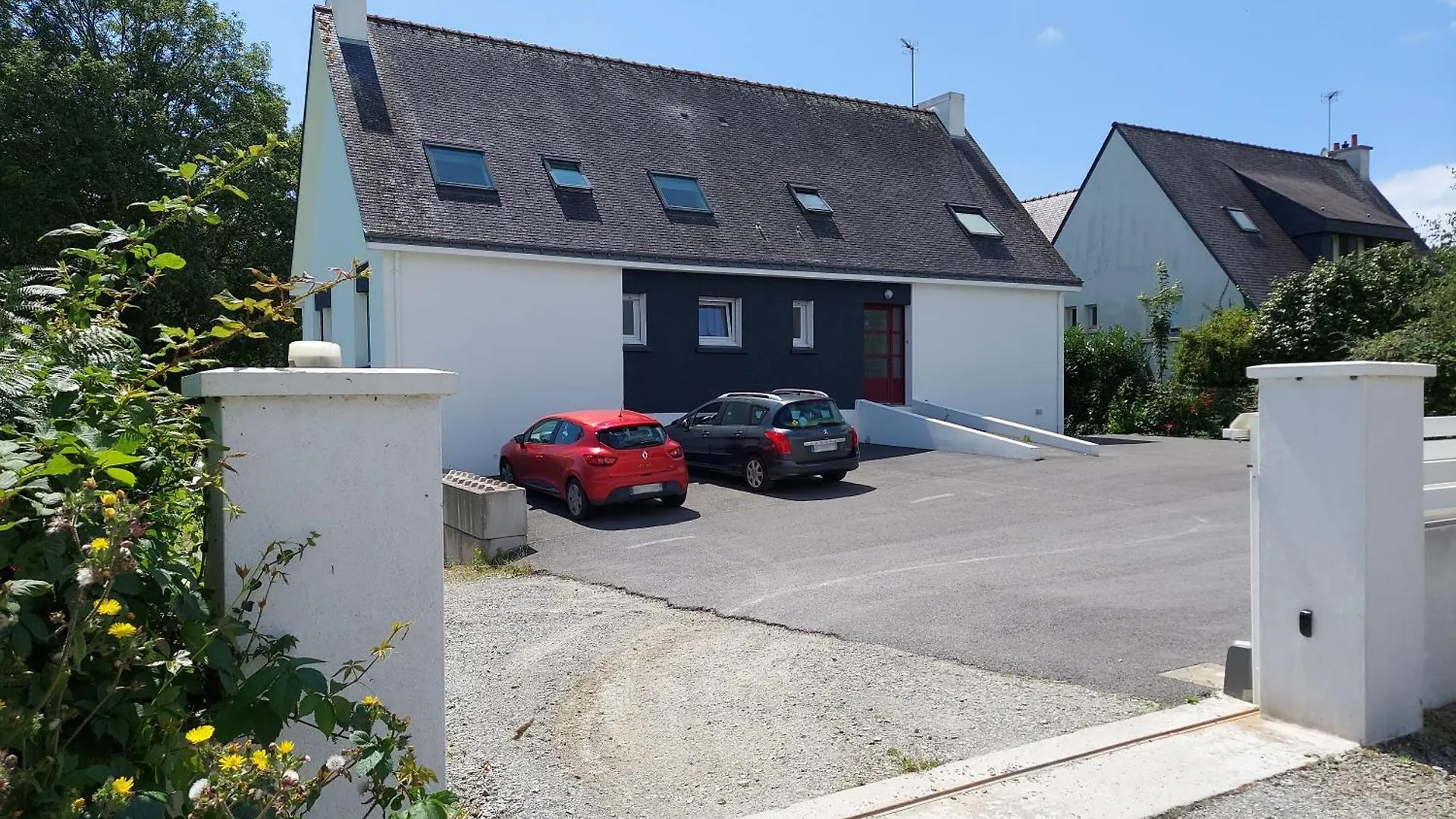 Le 105 - Appart-Sympa - T2 Vue Jardin Et Cave - Larmor-Plage France
